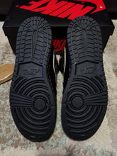 Load image into Gallery viewer, Nike Air Jordan 1 High Retro (GS) - "Metallic Gold"