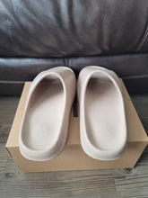 Load image into Gallery viewer, Adidas Yeezy Slide - "Pure"
