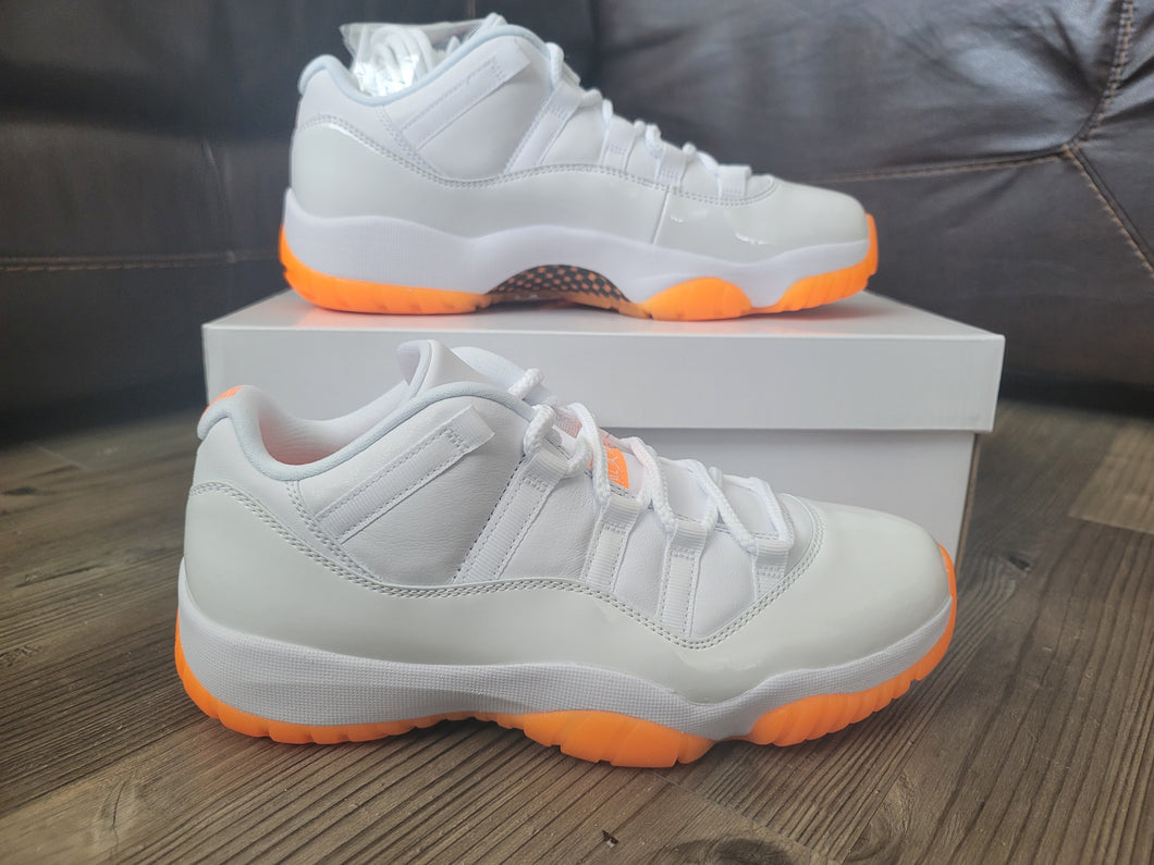 Nike Air Jordan 11 Low Retro (W) - 